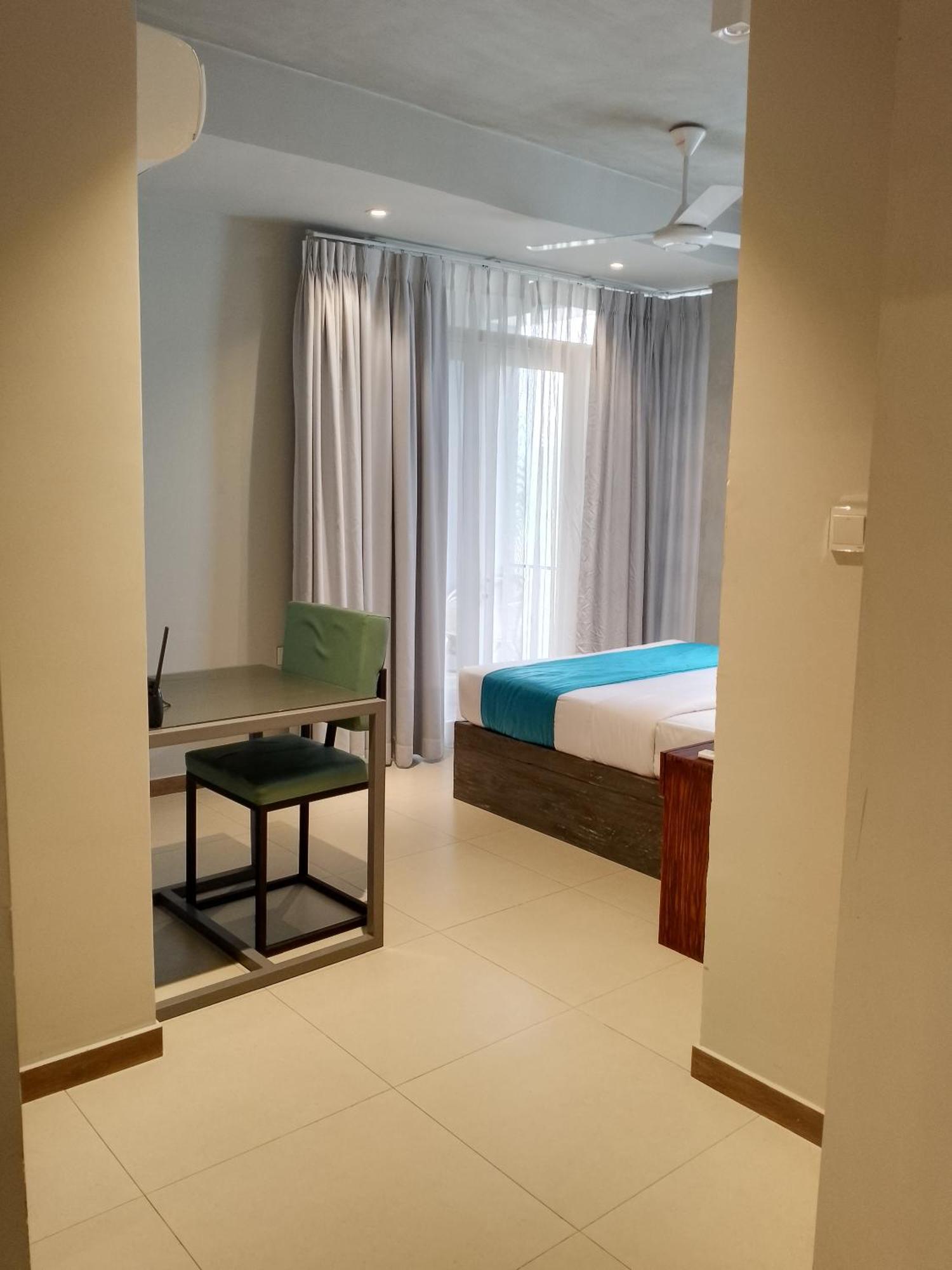 Kurumbunkz 康提 外观 照片